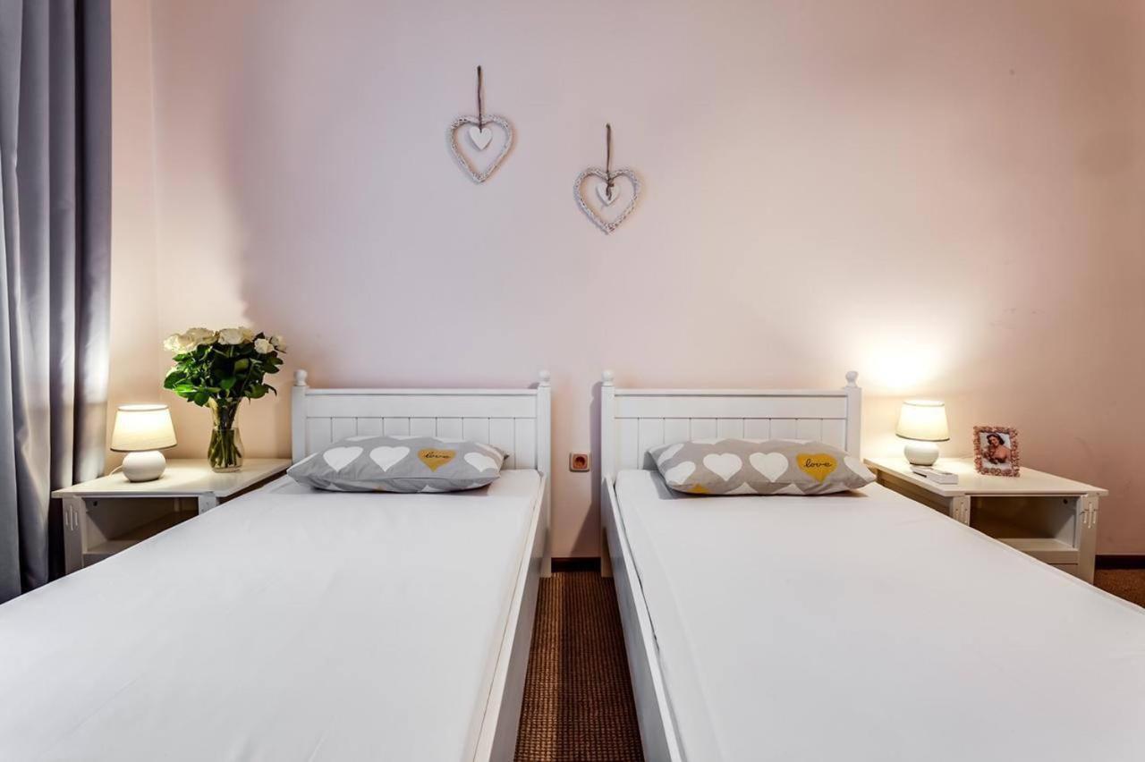 Apartamenty On Knyazya Romana Lviv Extérieur photo