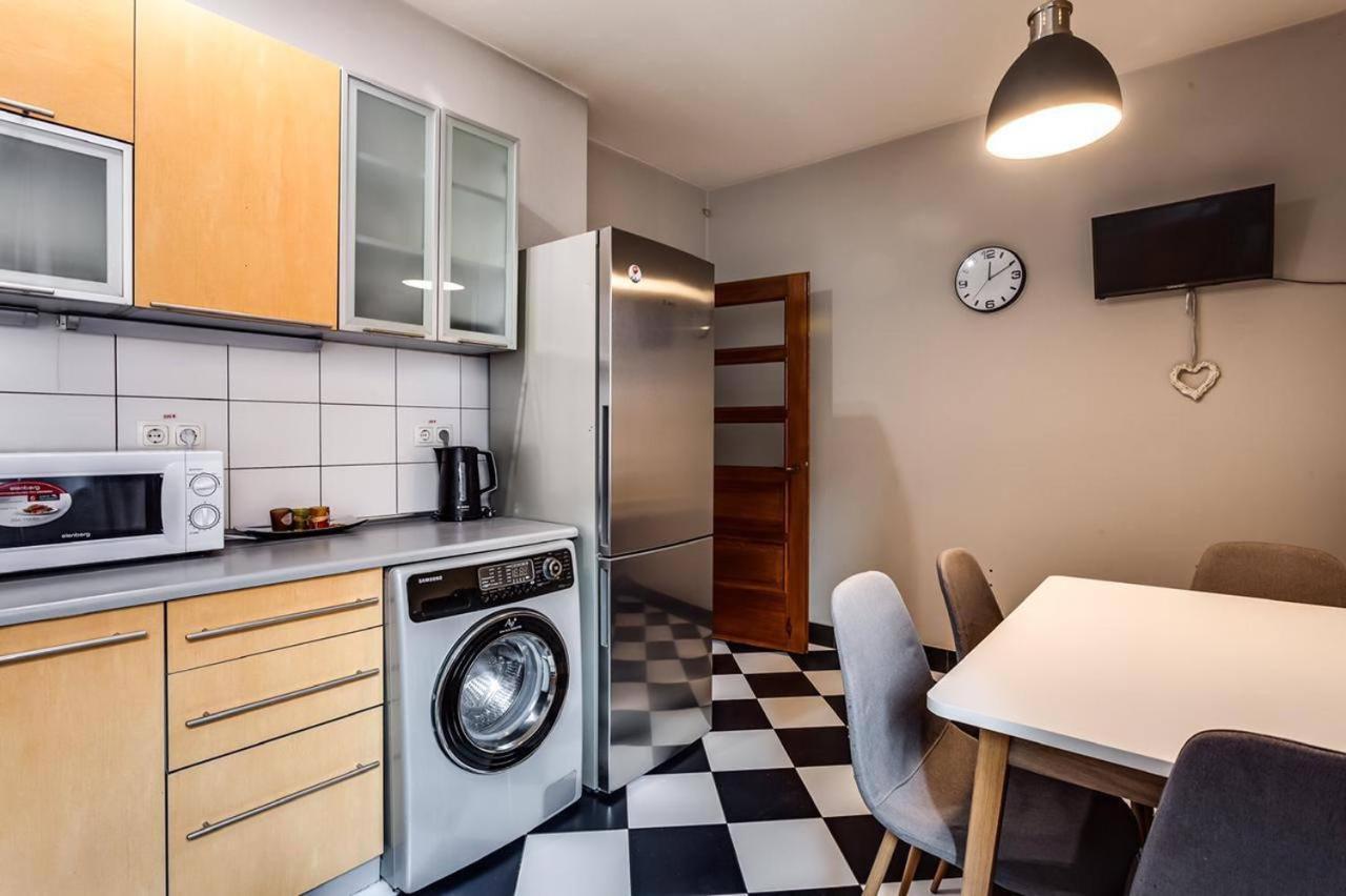 Apartamenty On Knyazya Romana Lviv Extérieur photo