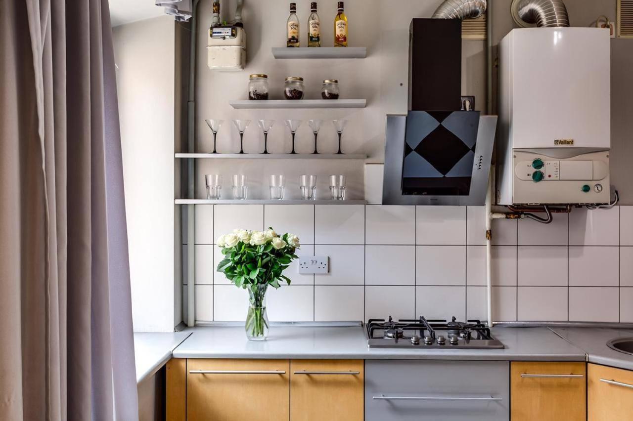 Apartamenty On Knyazya Romana Lviv Extérieur photo