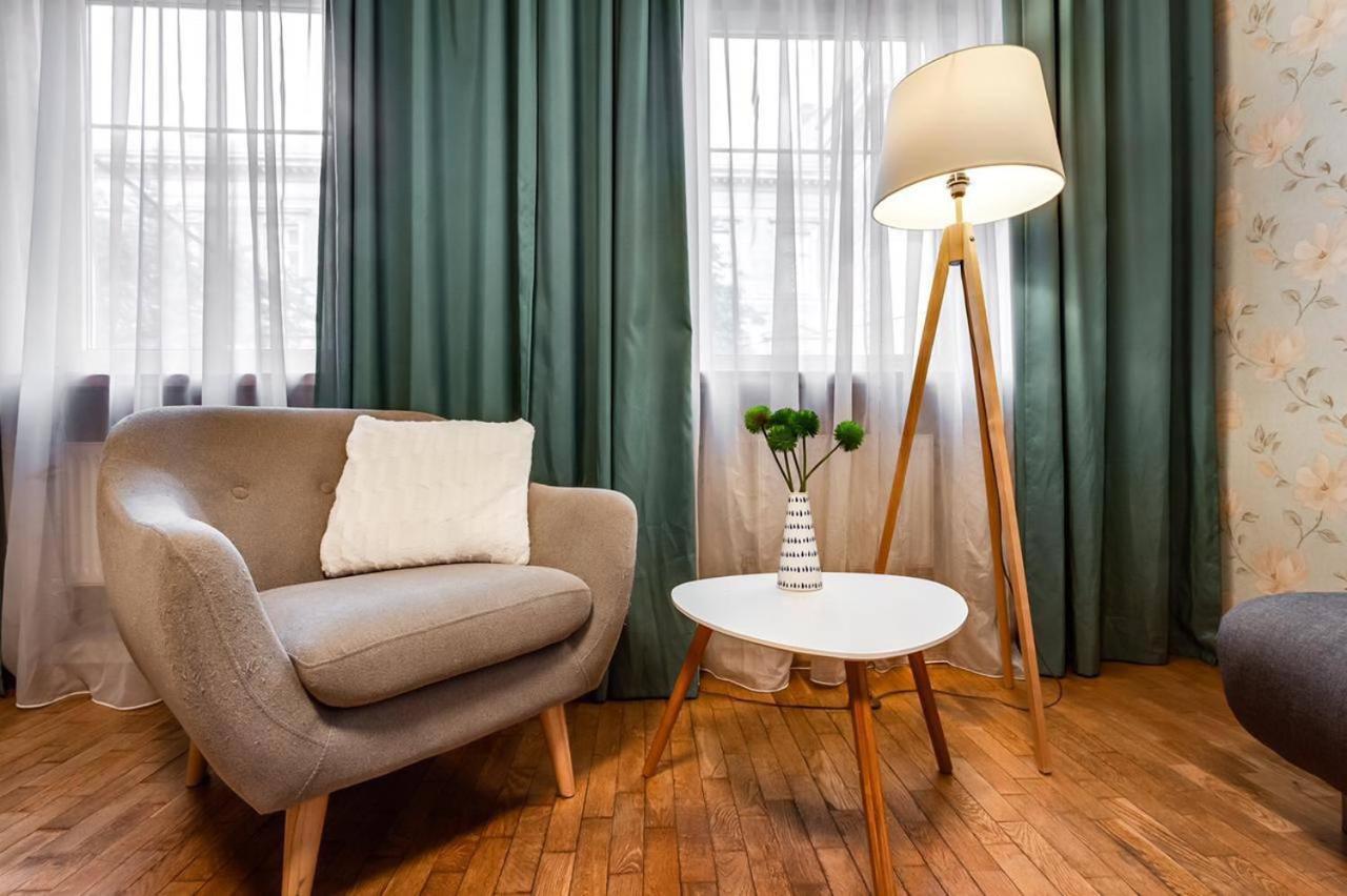 Apartamenty On Knyazya Romana Lviv Extérieur photo