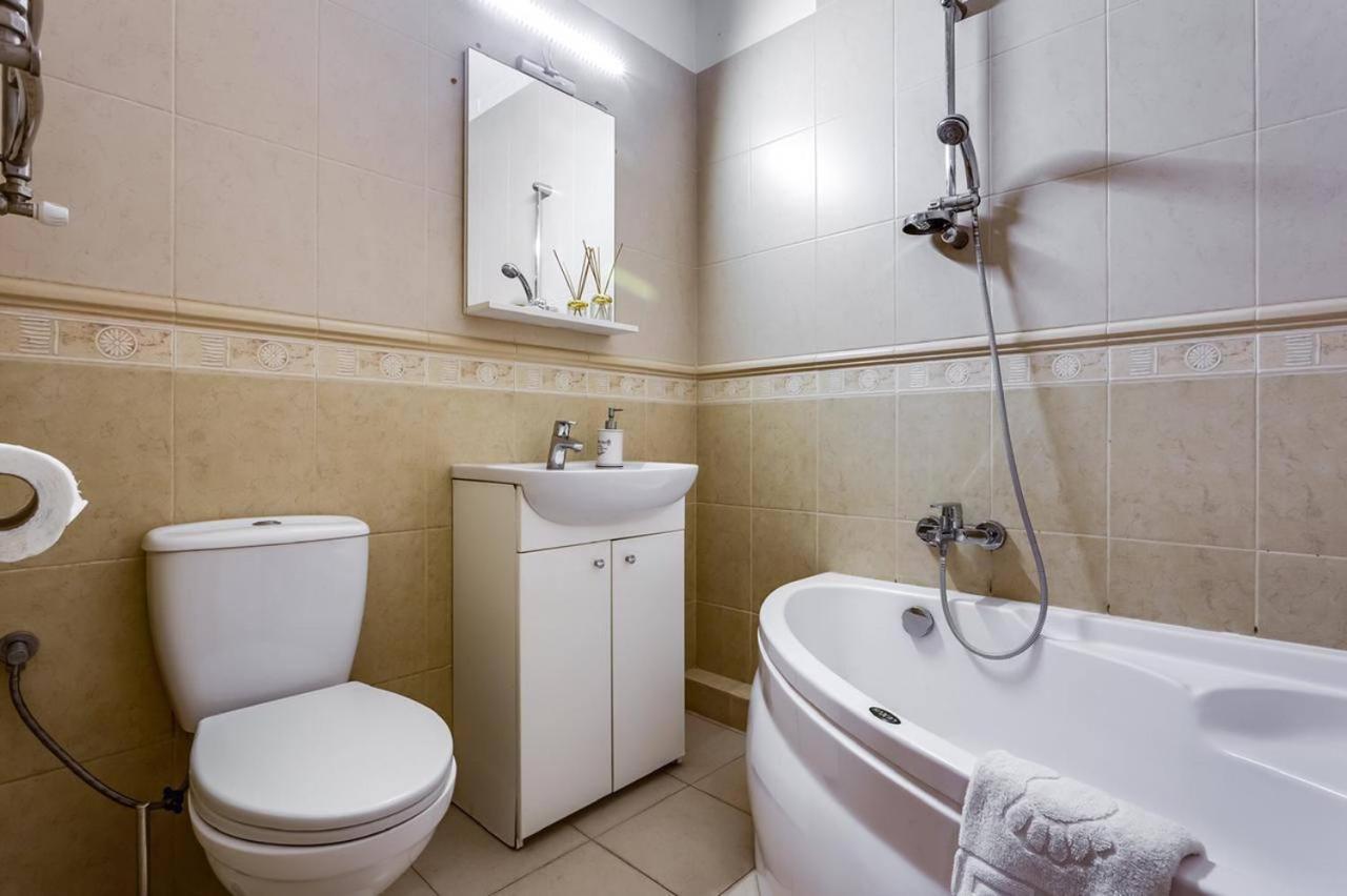 Apartamenty On Knyazya Romana Lviv Extérieur photo
