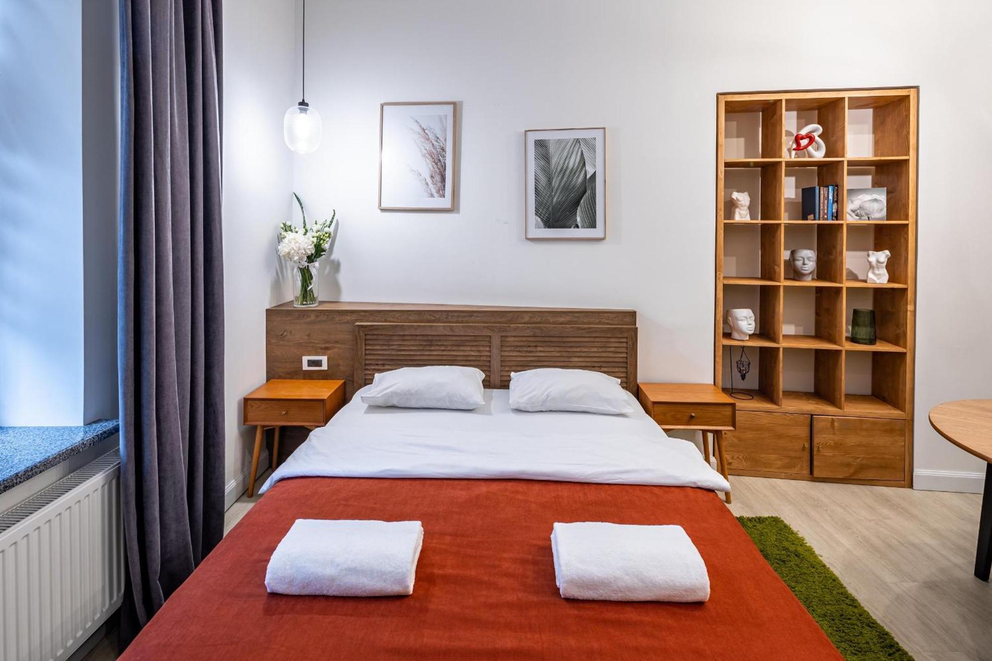 Apartamenty On Knyazya Romana Lviv Extérieur photo