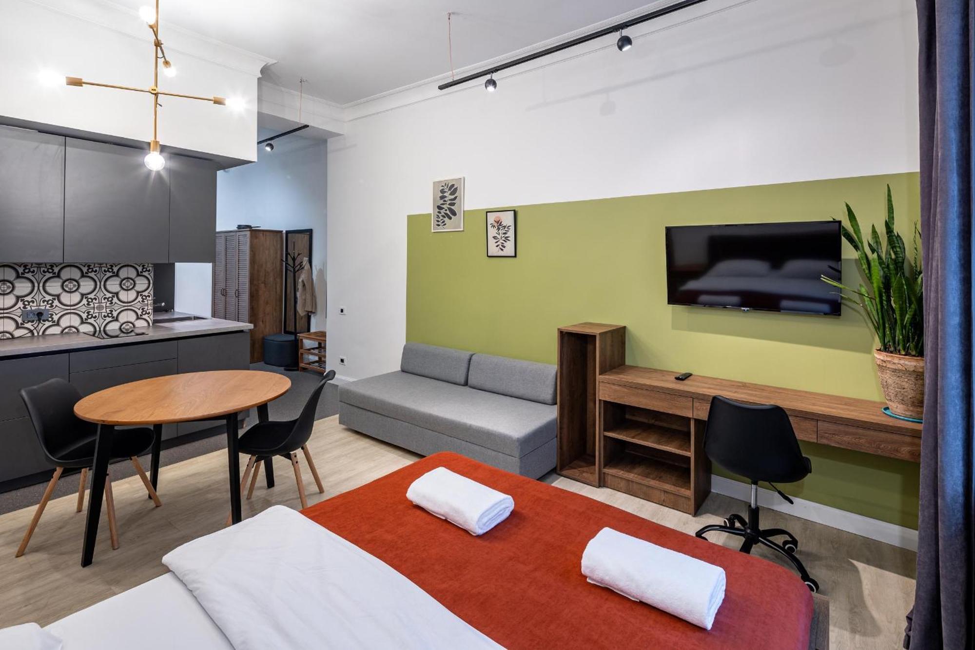 Apartamenty On Knyazya Romana Lviv Extérieur photo
