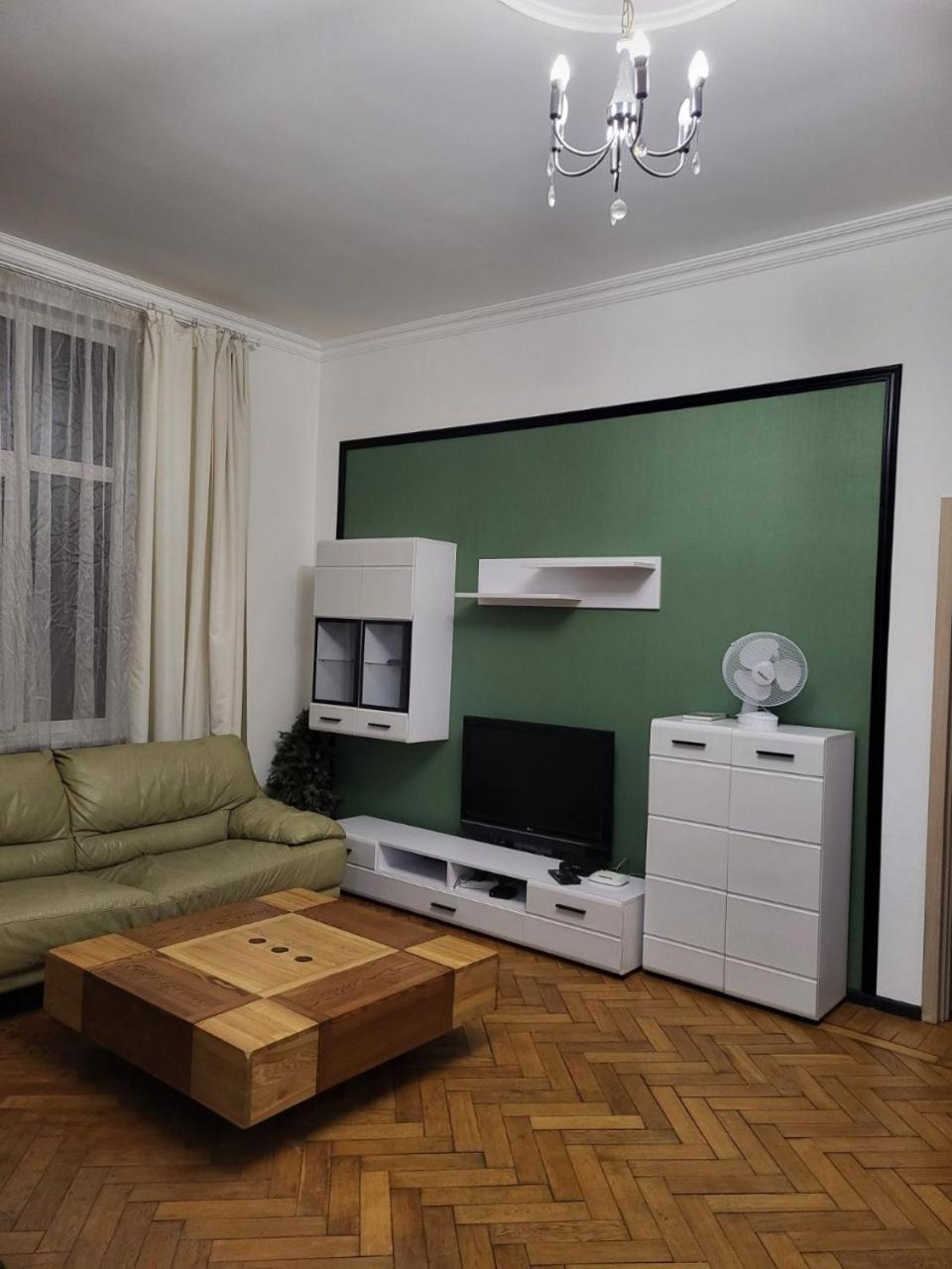Apartamenty On Knyazya Romana Lviv Extérieur photo