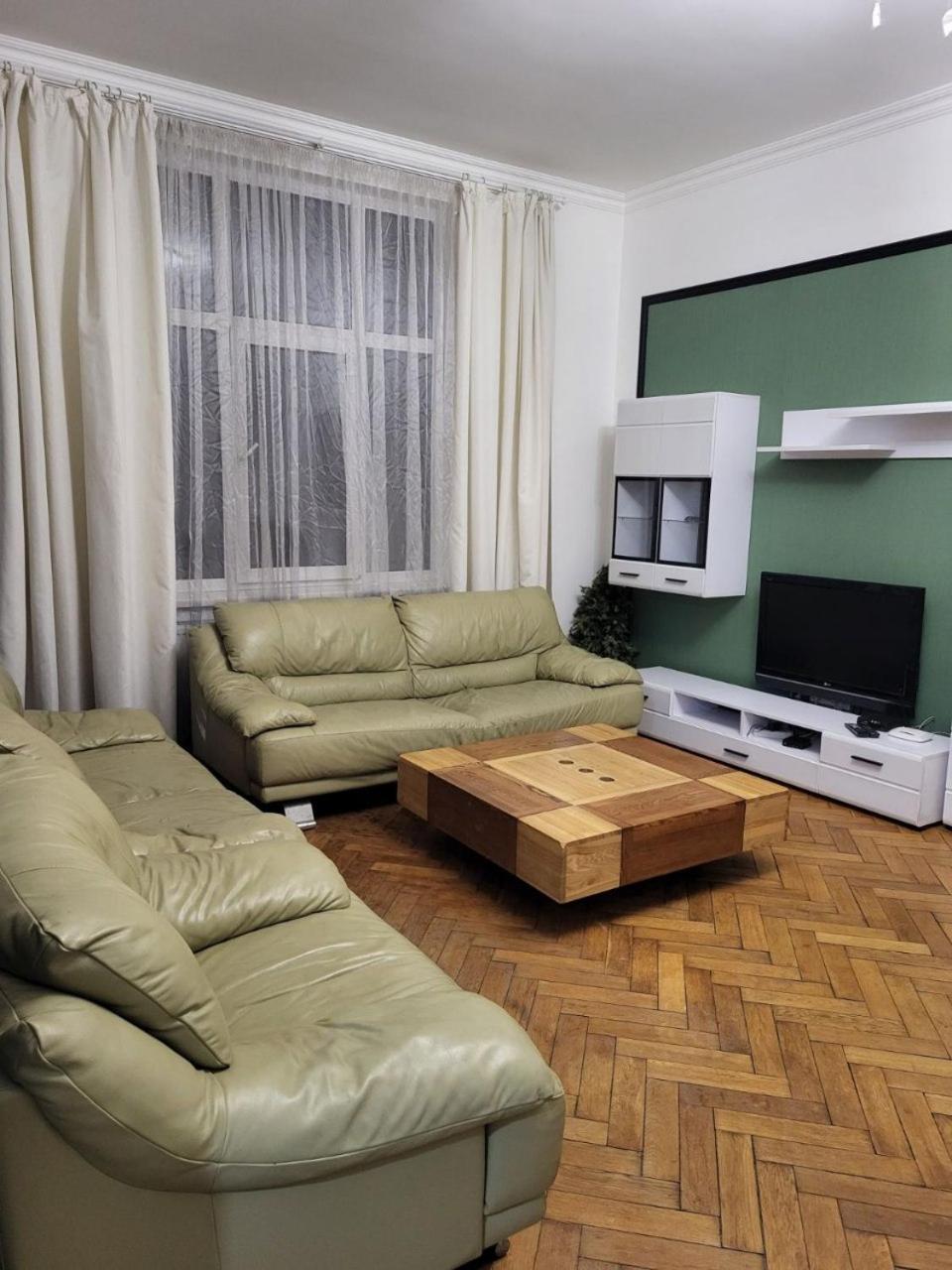Apartamenty On Knyazya Romana Lviv Extérieur photo
